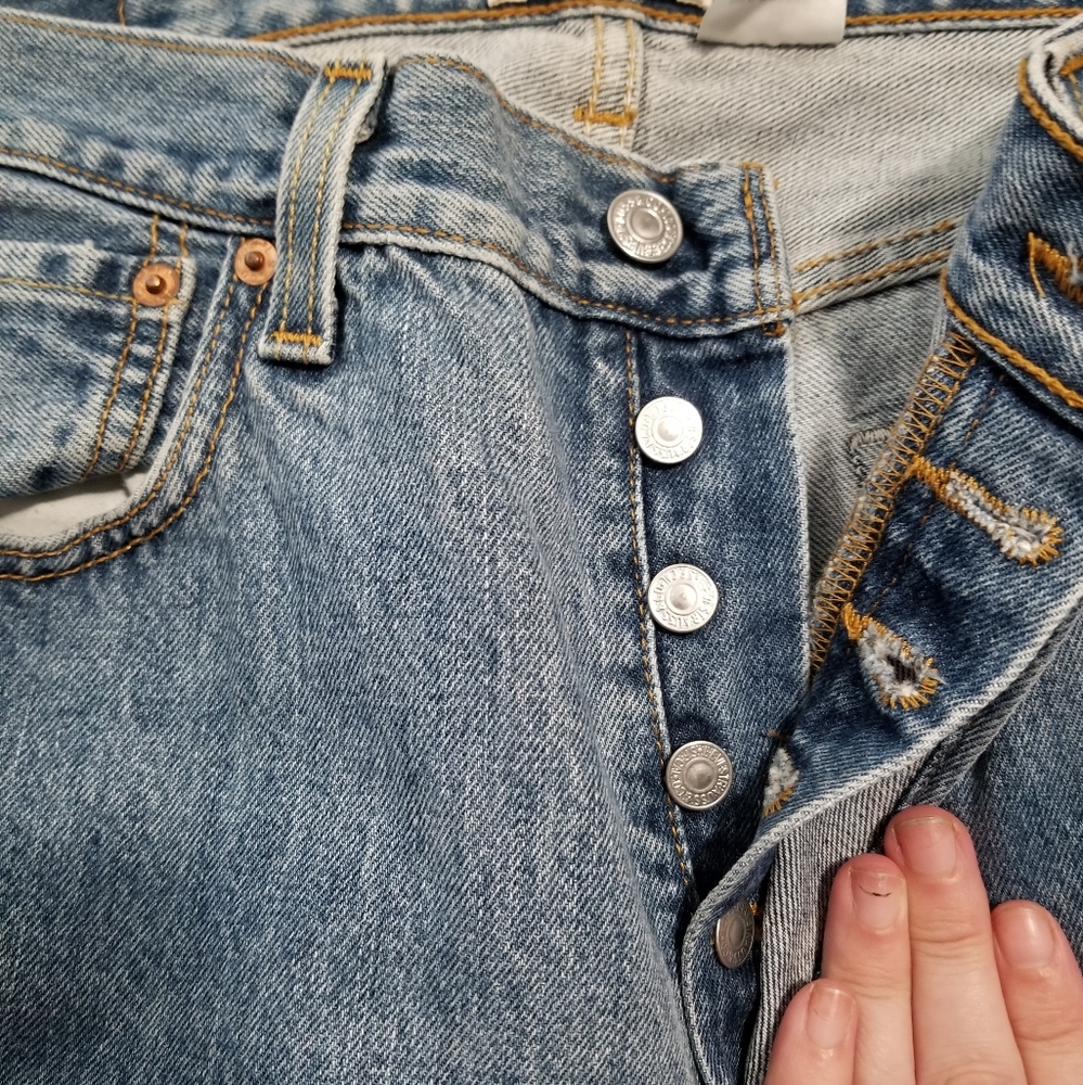 Levi's 501 Jean's 34x32 - Picture 5 of 5